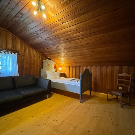 Haus Bergsteigerglueck Schleching
